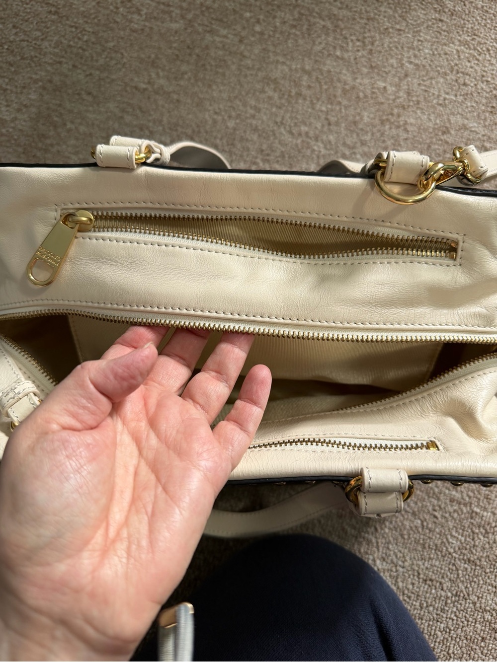 Authentic Badgley Mischka Nina Cube satchel/shoulder bag cream/black, EUC - Picture 9 of 10